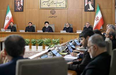 دغدغه‌ها و مشکلات پیش روی نخبگان علمی رفع شود
