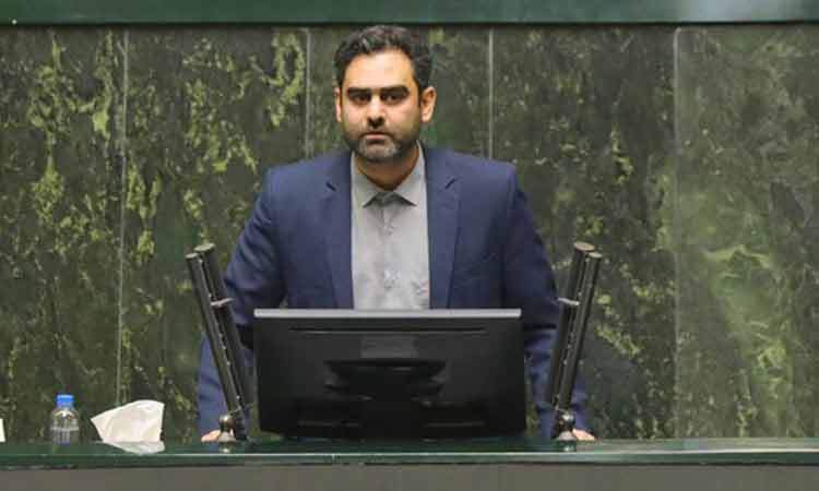 ثابتی: با حضور همتی، دولت نیازی به دشمن ندارد