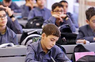 هشدار آموزش و پرورش: دانش‌آموزان ابزار درآمدزایی نیستند