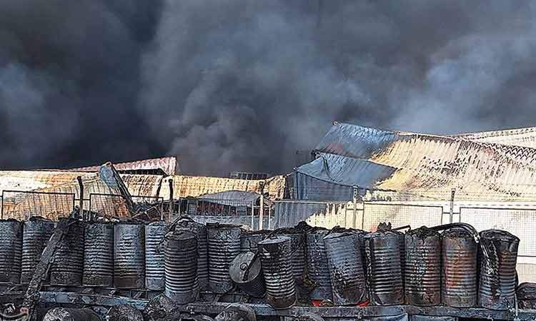 وزیر کشور: ۸۰ درصد حریق بندر شهید رجایی اطفا شد