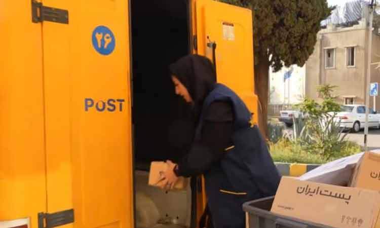 تحول در صنعت پست کشور با حضور بانوان پستچی