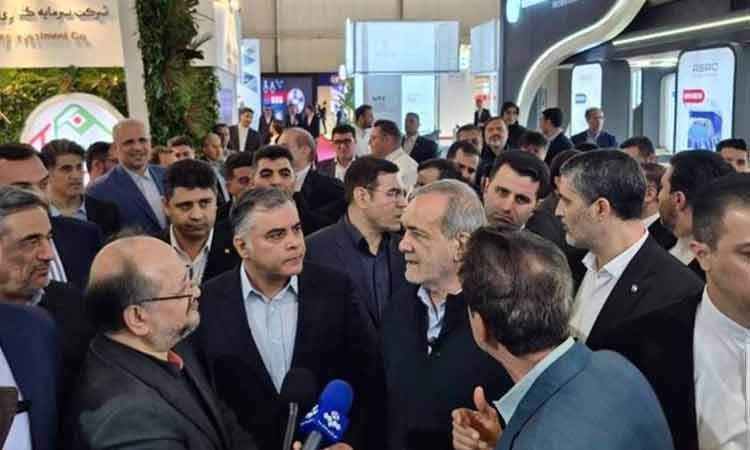 رئیس‌جمهور از نمایشگاه نفت بازدید کرد