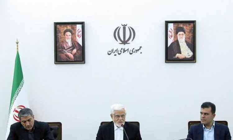 عارف: از اقدامات کوتاه‌مدت و رقابتی در حوزه امنیت فضای سایبر پرهیز کرد