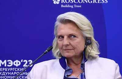 دیپلمات سابق اتریش: ایرانِ تحت تحریم به یک قدرت نظامی بدل شده است