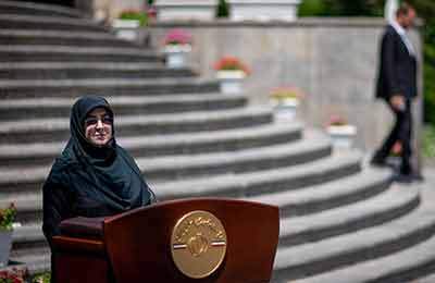 مهاجرانی: دستور رئیس‌جمهور پرداخت کالابرگ به هفت دهک است