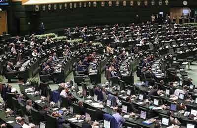 مجازات خروج غیرمجاز ایرانیان خارج از کشور برداشته می شود