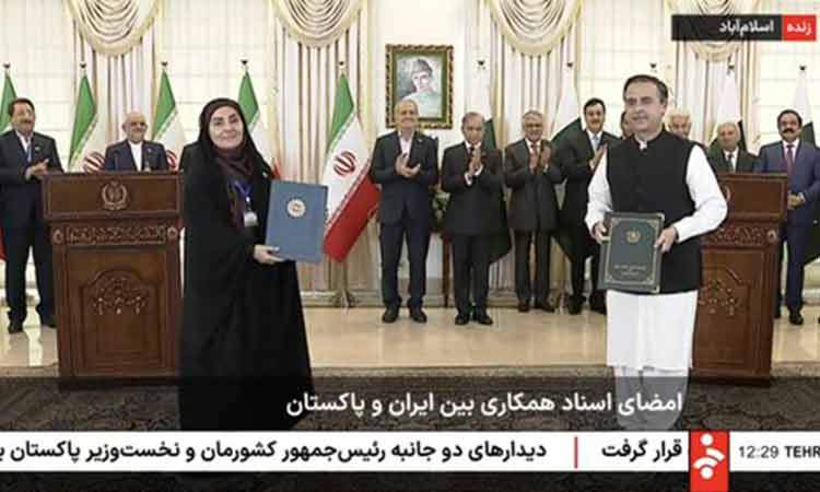امضای ۱۲ سند همکاری میان ایران و پاکستان