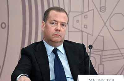 مدودف: دوران محدودیت موشکی تمام شد، منتظر اقدامات بعدی باشید