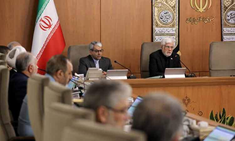 عارف: برخی اظهارنظرها به تقویت فضای خوب کنونی کشور کمک نمی‌کند