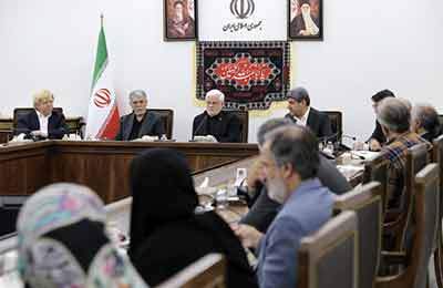 عارف: نباید یک نفر و یا شورای تامین شهرستان خلاف نگاه بزرگان برای فرهنگ و هنر کشور تصمیم‌ بگیرد