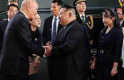 حضور دختر کیم جونگ اون در چین، شایعات جانشینی‌اش را داغ‌تر کرد