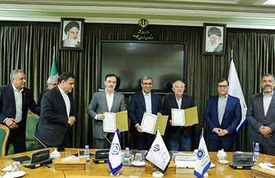 امضاء تفاهم‌نامه همکاری صندوق ضمانت صادرات ایران، استانداری و اتاق بازرگانی، صنایع، معادن و کشاورزی استان خراسان رضوی