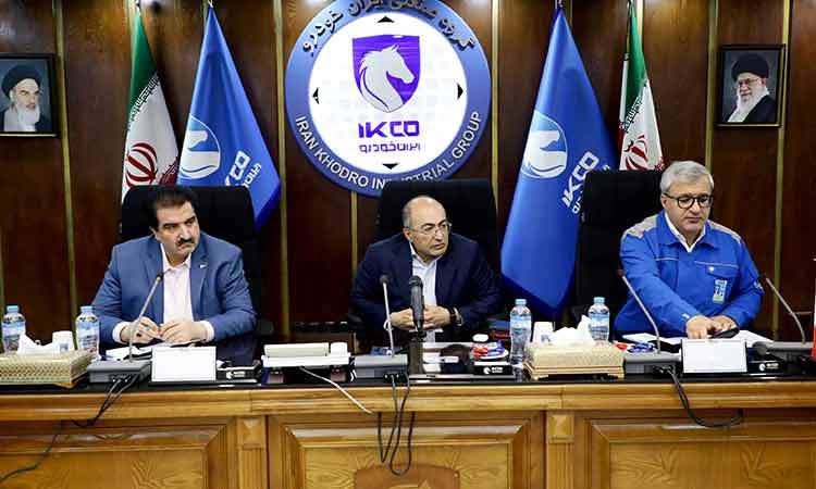 بانک رفاه کارگران آماده است از طرح‌های توسعه‌ای شرکت ایران‌خودرو حمایت کند